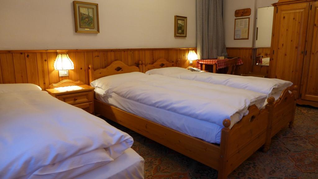 Hotel Bellaria - Cortina D'Ampezzo Bilik gambar